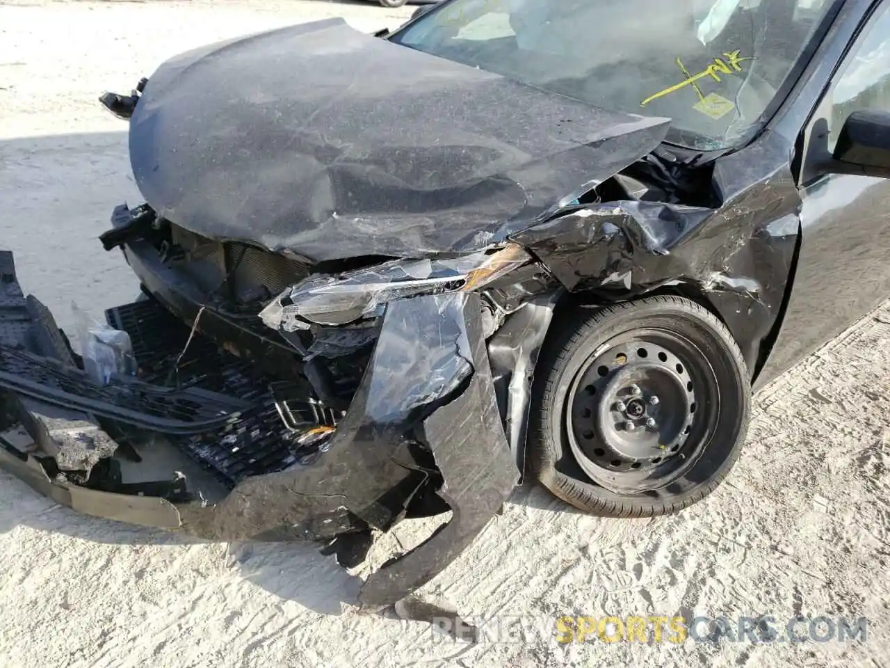 9 Photograph of a damaged car 5YFBURHEXKP870719 TOYOTA COROLLA 2019