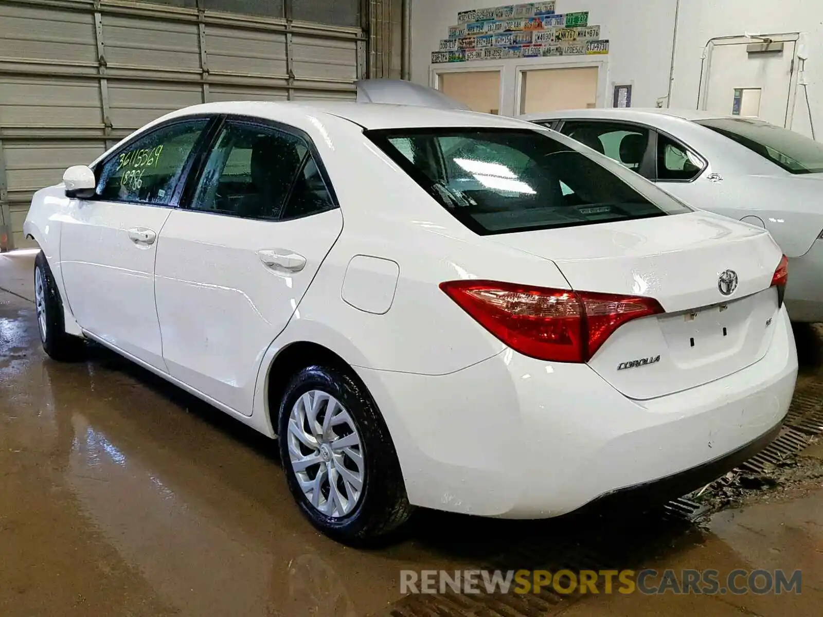 3 Photograph of a damaged car 5YFBURHEXKP871563 TOYOTA COROLLA 2019