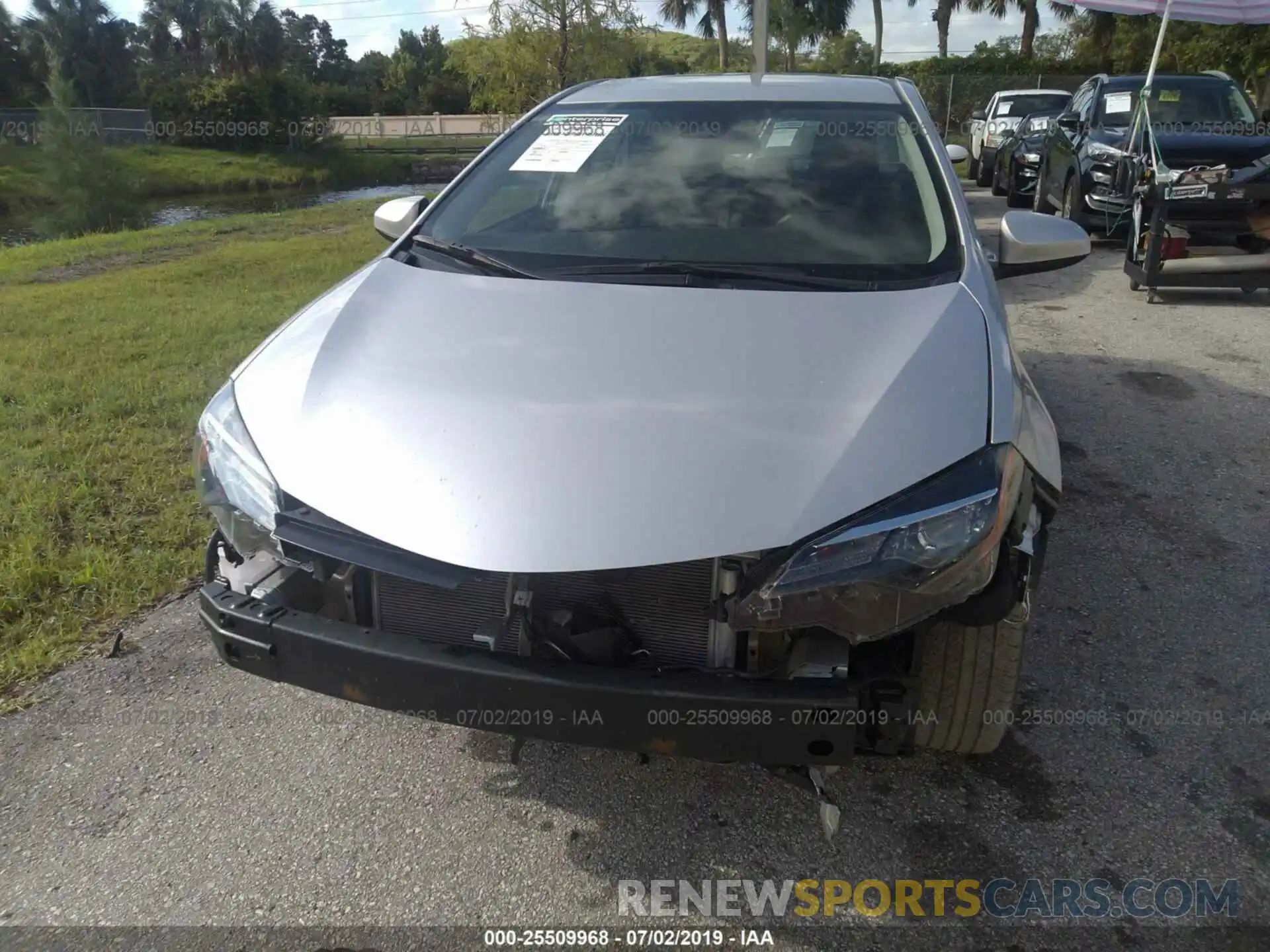 6 Photograph of a damaged car 5YFBURHEXKP871868 TOYOTA COROLLA 2019