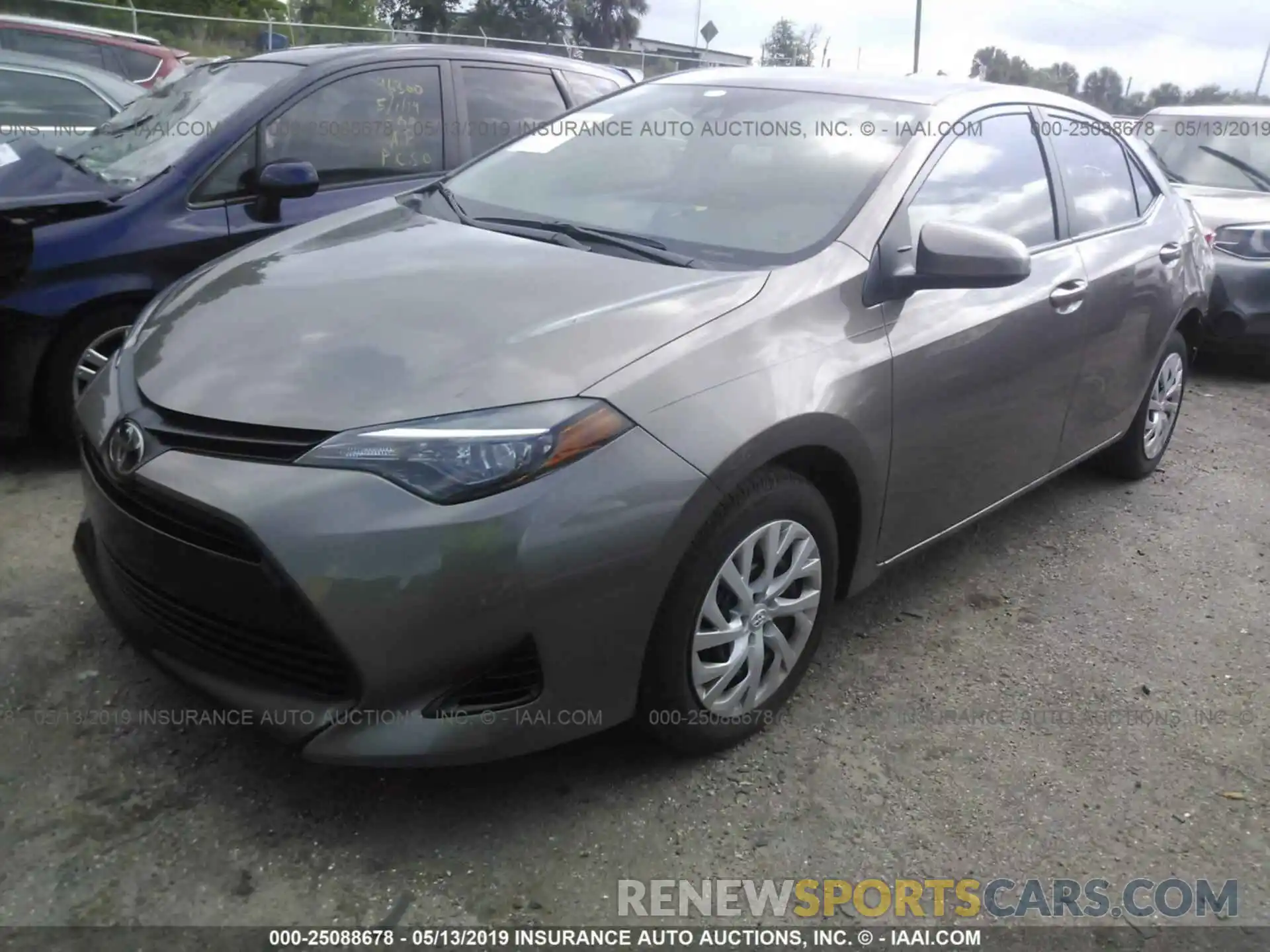 2 Photograph of a damaged car 5YFBURHEXKP871871 TOYOTA COROLLA 2019