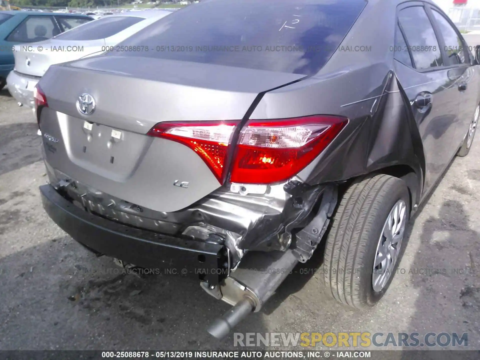 6 Photograph of a damaged car 5YFBURHEXKP871871 TOYOTA COROLLA 2019