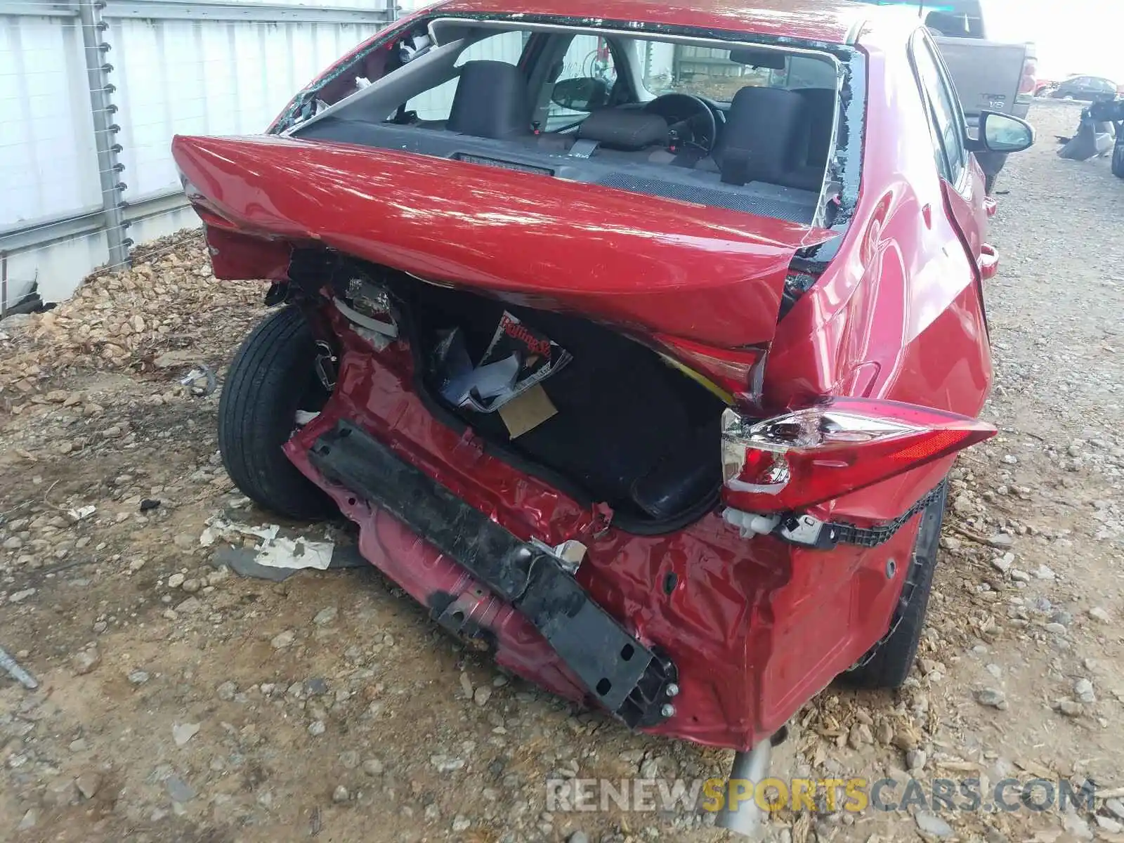 9 Photograph of a damaged car 5YFBURHEXKP871921 TOYOTA COROLLA 2019