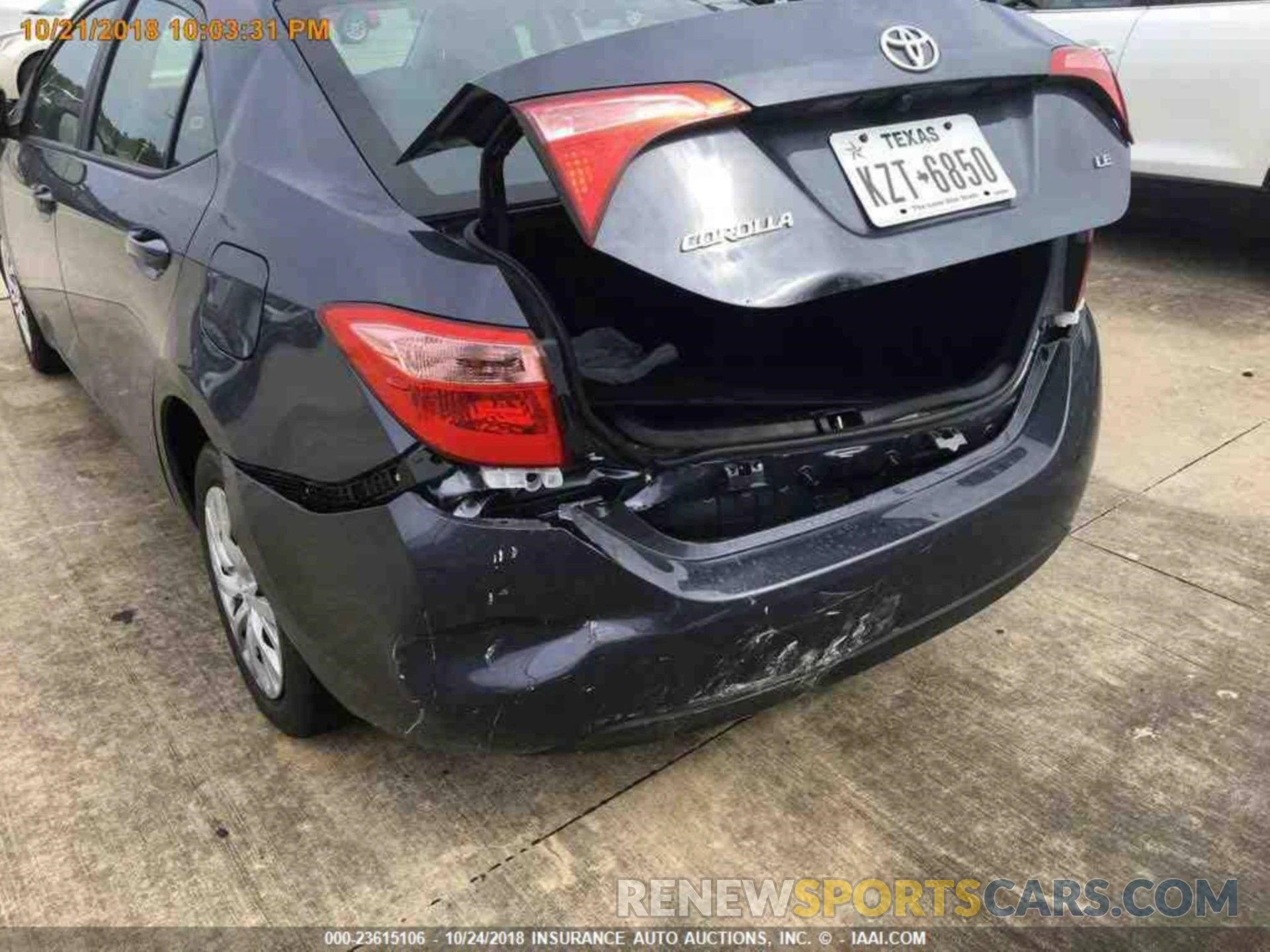 12 Photograph of a damaged car 5YFBURHEXKP872891 Toyota Corolla 2019