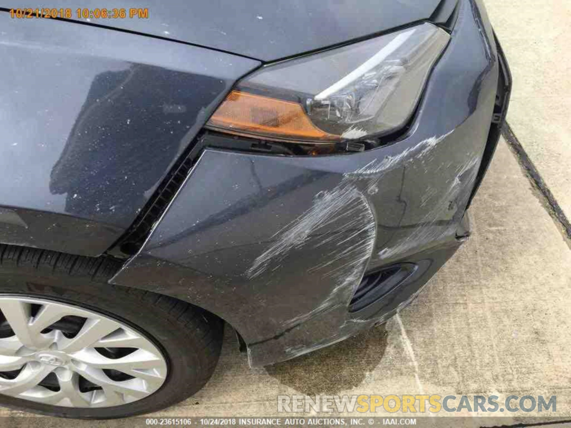 14 Photograph of a damaged car 5YFBURHEXKP872891 Toyota Corolla 2019