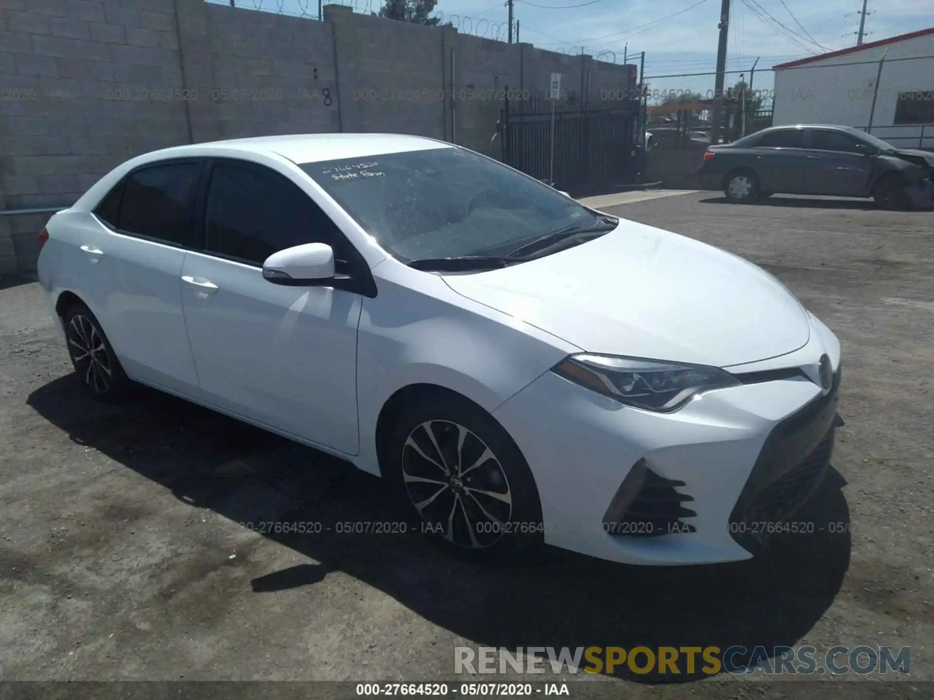 1 Photograph of a damaged car 5YFBURHEXKP872972 TOYOTA COROLLA 2019