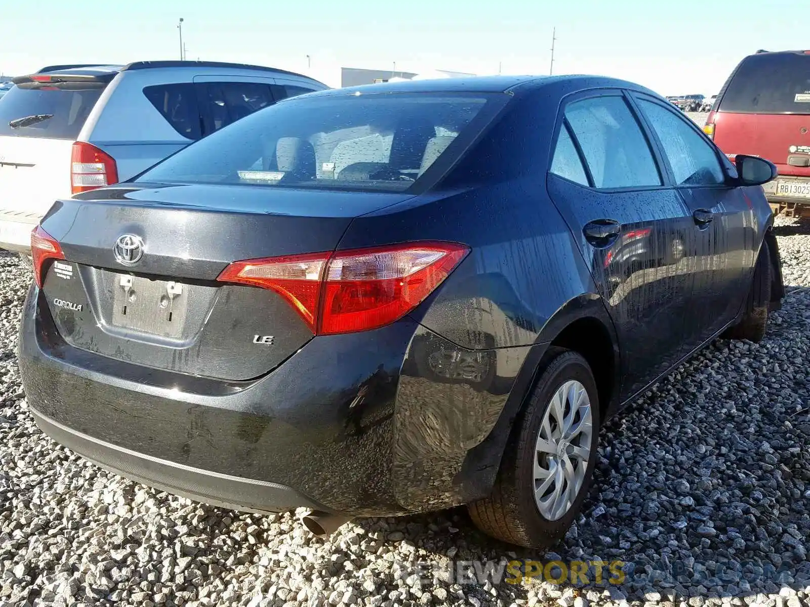 4 Photograph of a damaged car 5YFBURHEXKP873135 TOYOTA COROLLA 2019