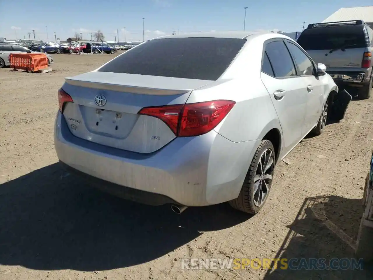 4 Photograph of a damaged car 5YFBURHEXKP873667 TOYOTA COROLLA 2019