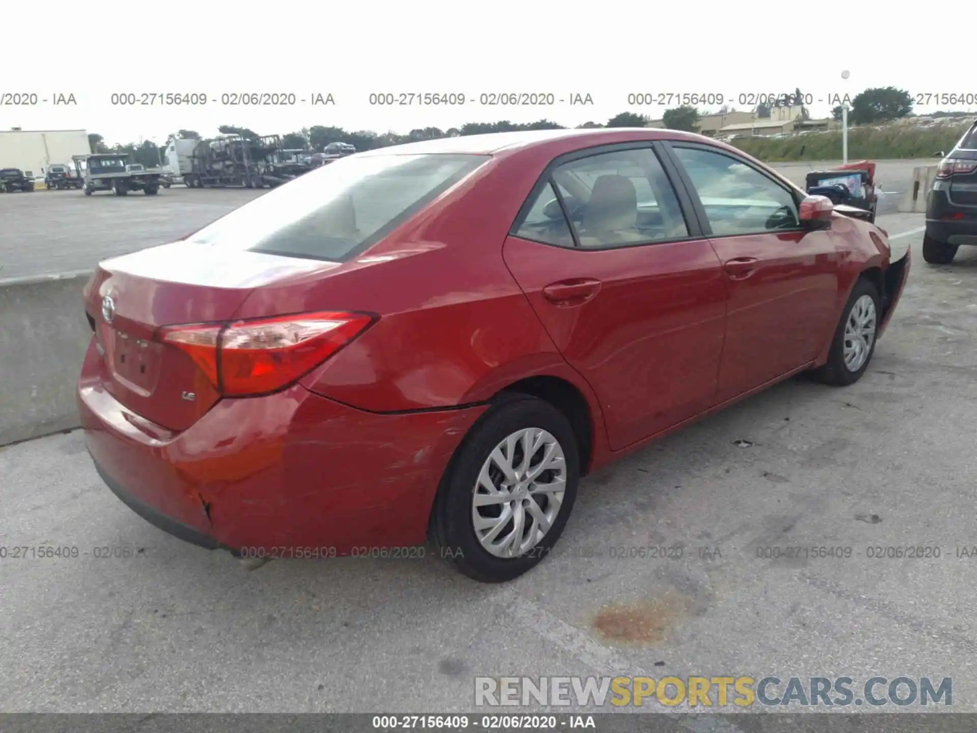 4 Photograph of a damaged car 5YFBURHEXKP874110 TOYOTA COROLLA 2019