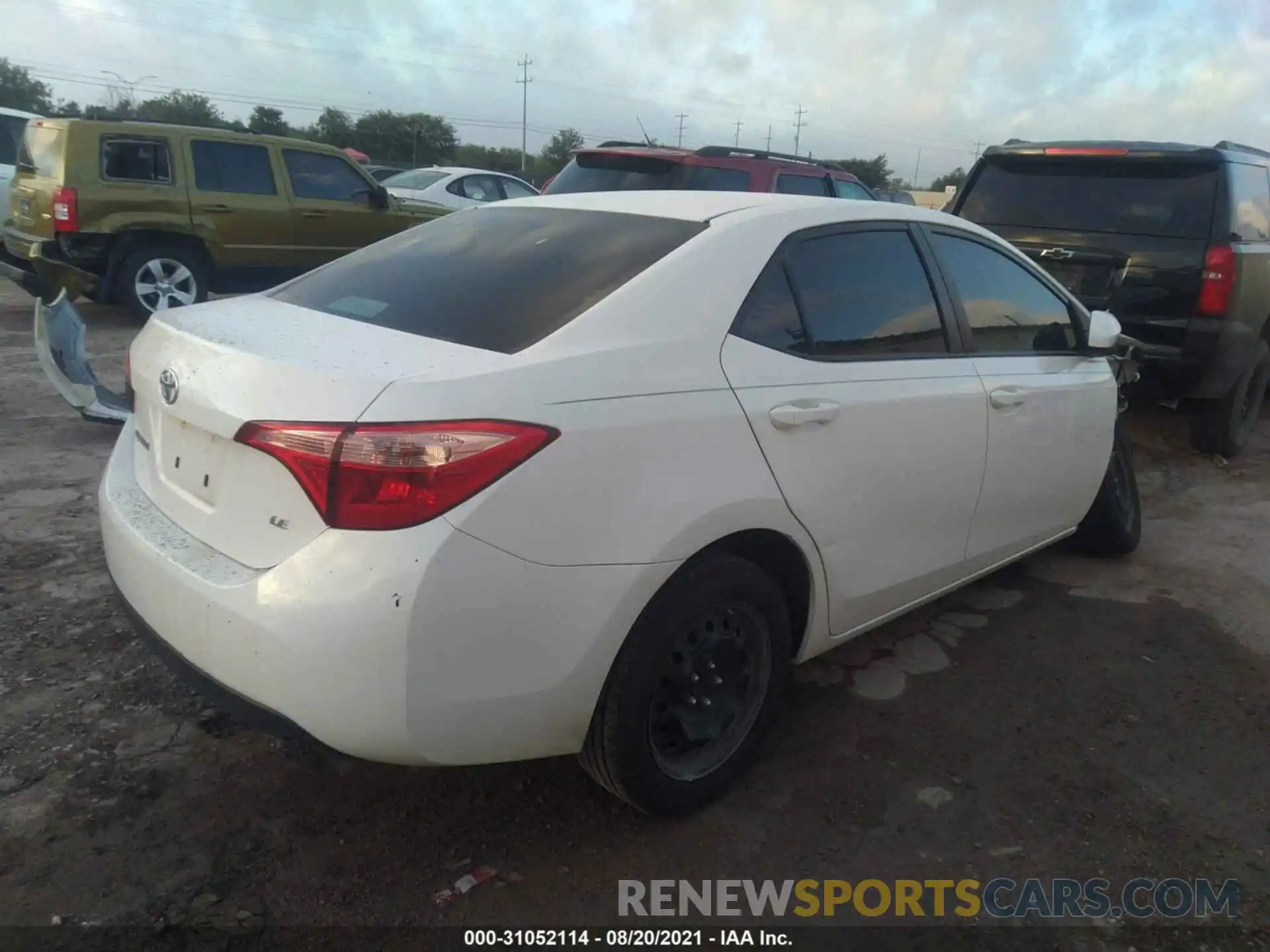 4 Photograph of a damaged car 5YFBURHEXKP876178 TOYOTA COROLLA 2019