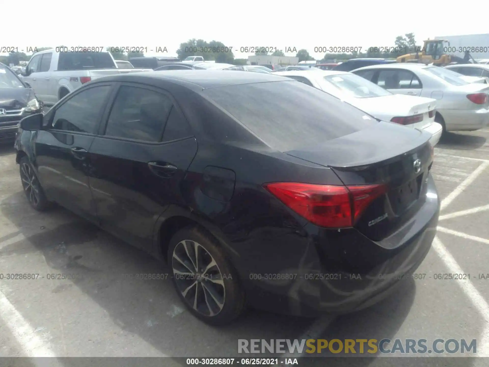 3 Photograph of a damaged car 5YFBURHEXKP876360 TOYOTA COROLLA 2019