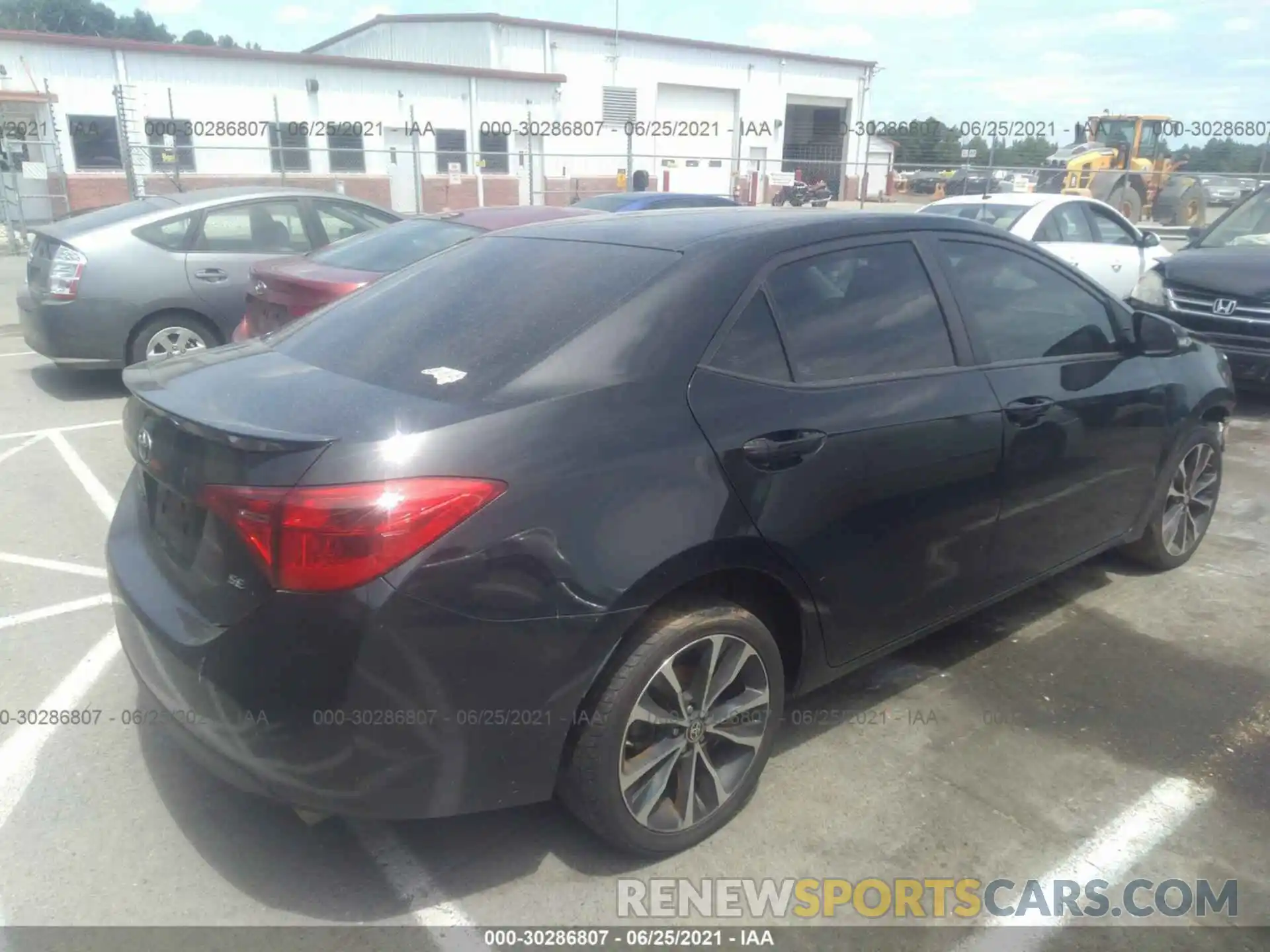 4 Photograph of a damaged car 5YFBURHEXKP876360 TOYOTA COROLLA 2019