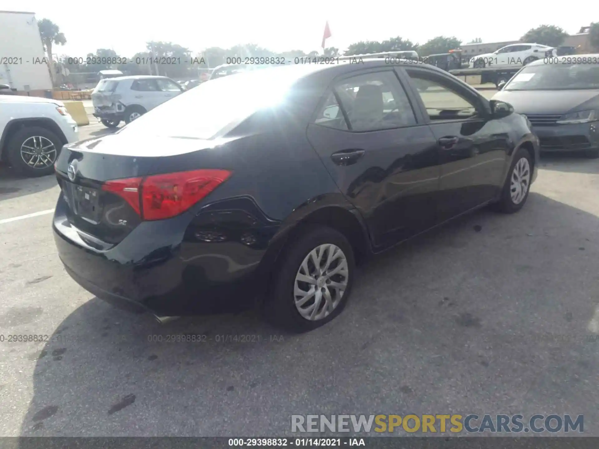 4 Photograph of a damaged car 5YFBURHEXKP877394 TOYOTA COROLLA 2019