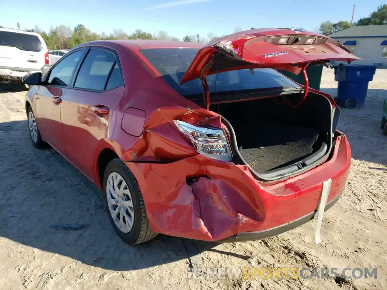 3 Photograph of a damaged car 5YFBURHEXKP877704 TOYOTA COROLLA 2019