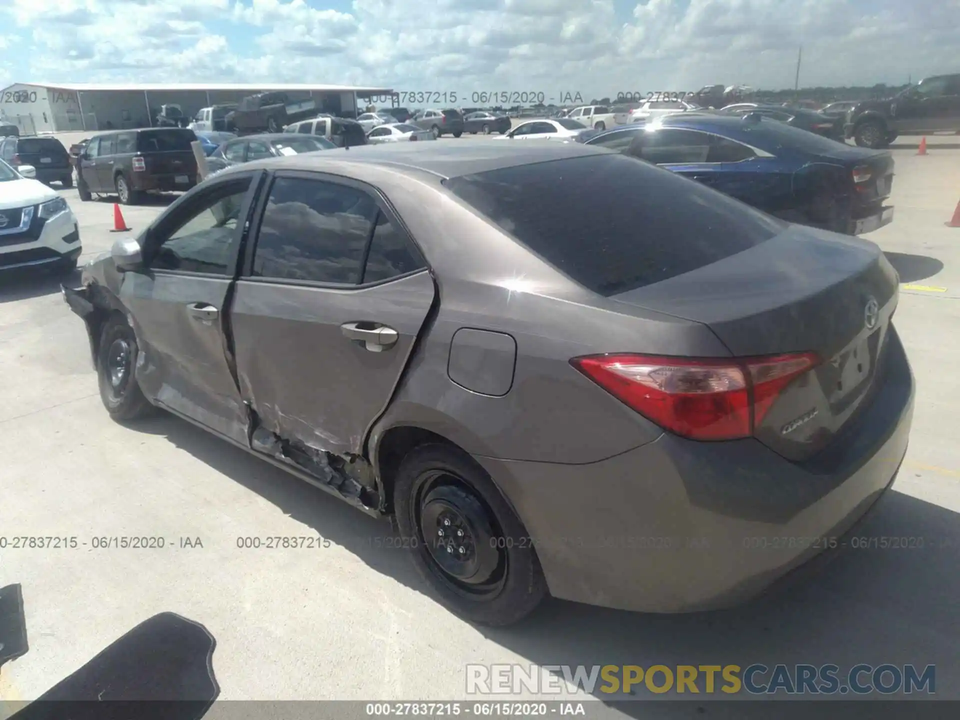 3 Photograph of a damaged car 5YFBURHEXKP877749 TOYOTA COROLLA 2019