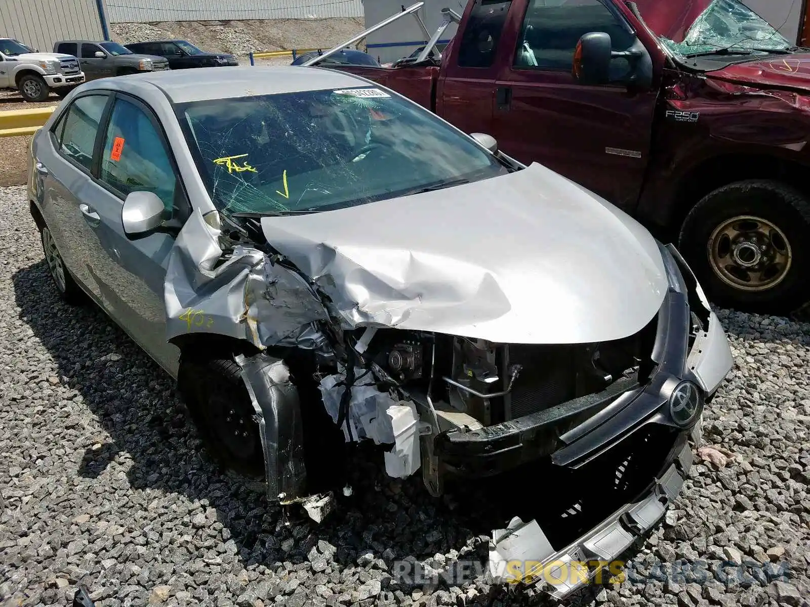1 Photograph of a damaged car 5YFBURHEXKP877797 TOYOTA COROLLA 2019