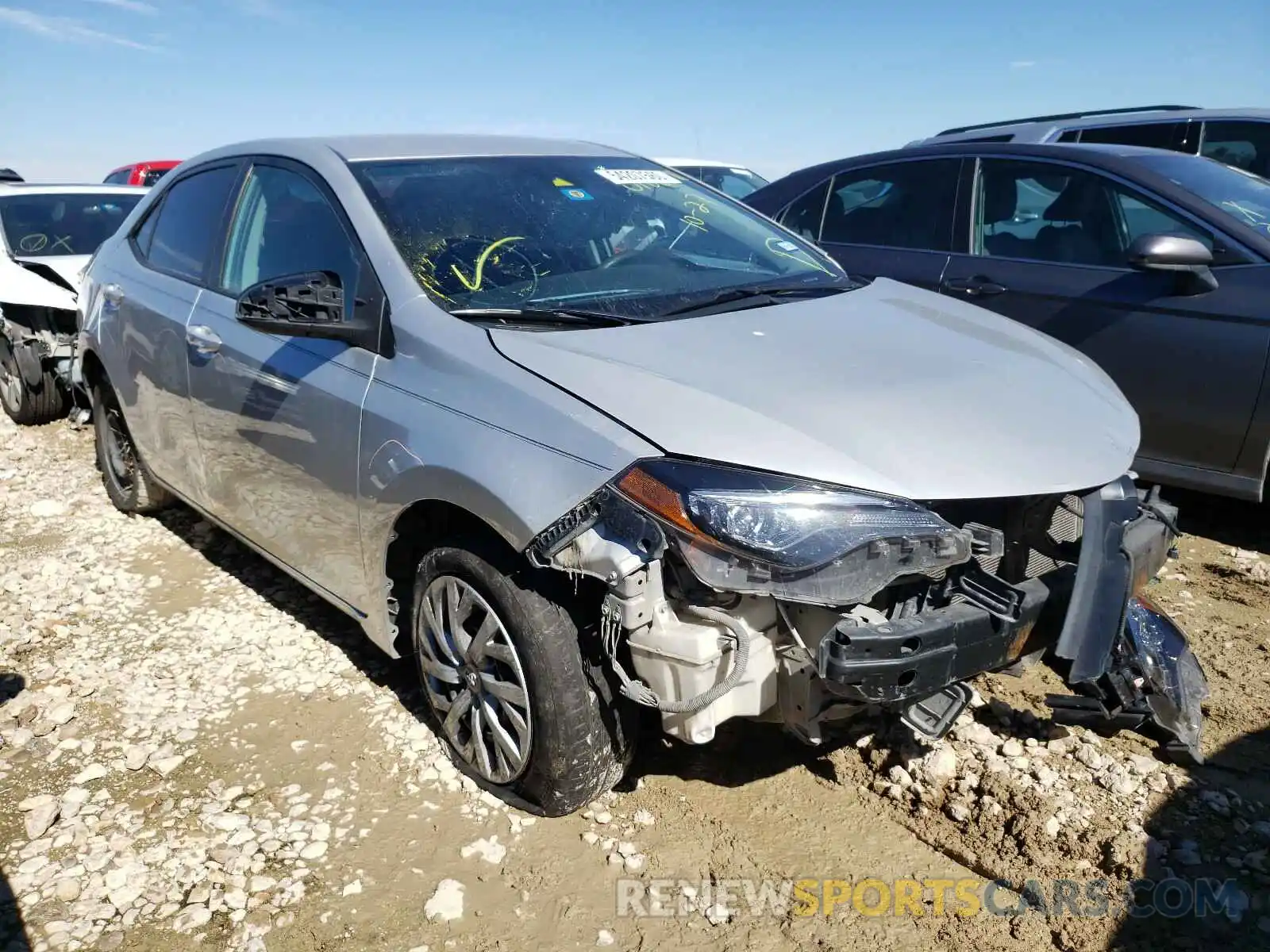 1 Photograph of a damaged car 5YFBURHEXKP878271 TOYOTA COROLLA 2019