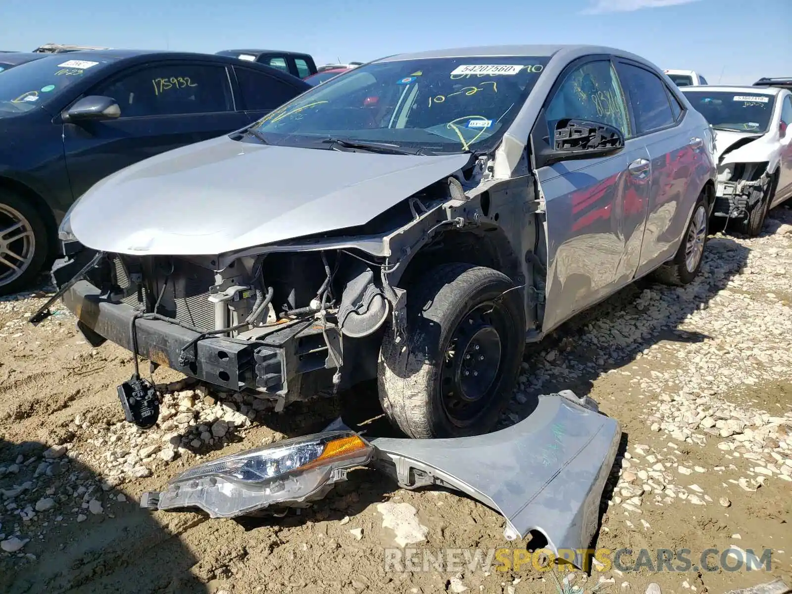 2 Photograph of a damaged car 5YFBURHEXKP878271 TOYOTA COROLLA 2019