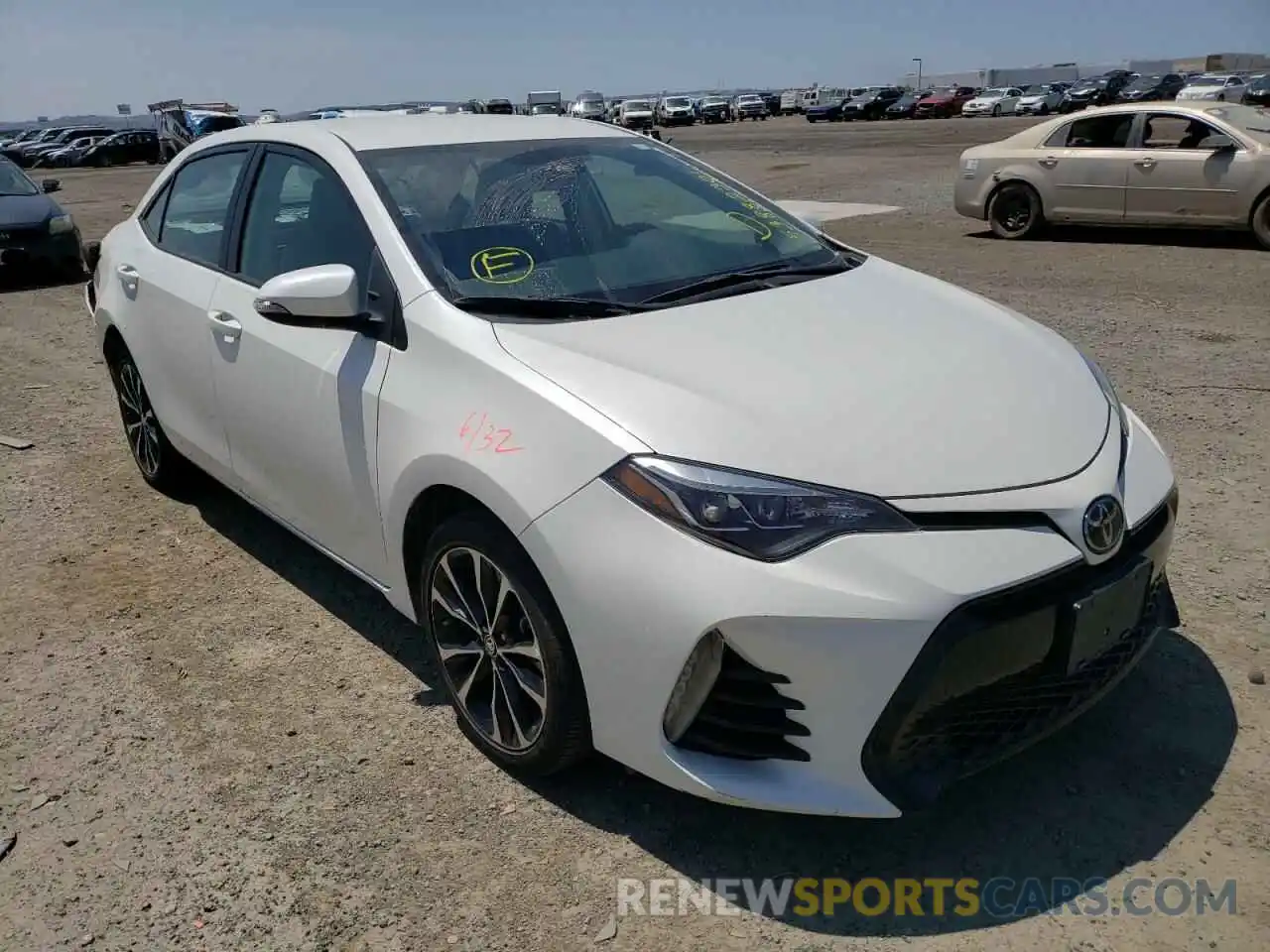 1 Photograph of a damaged car 5YFBURHEXKP878335 TOYOTA COROLLA 2019