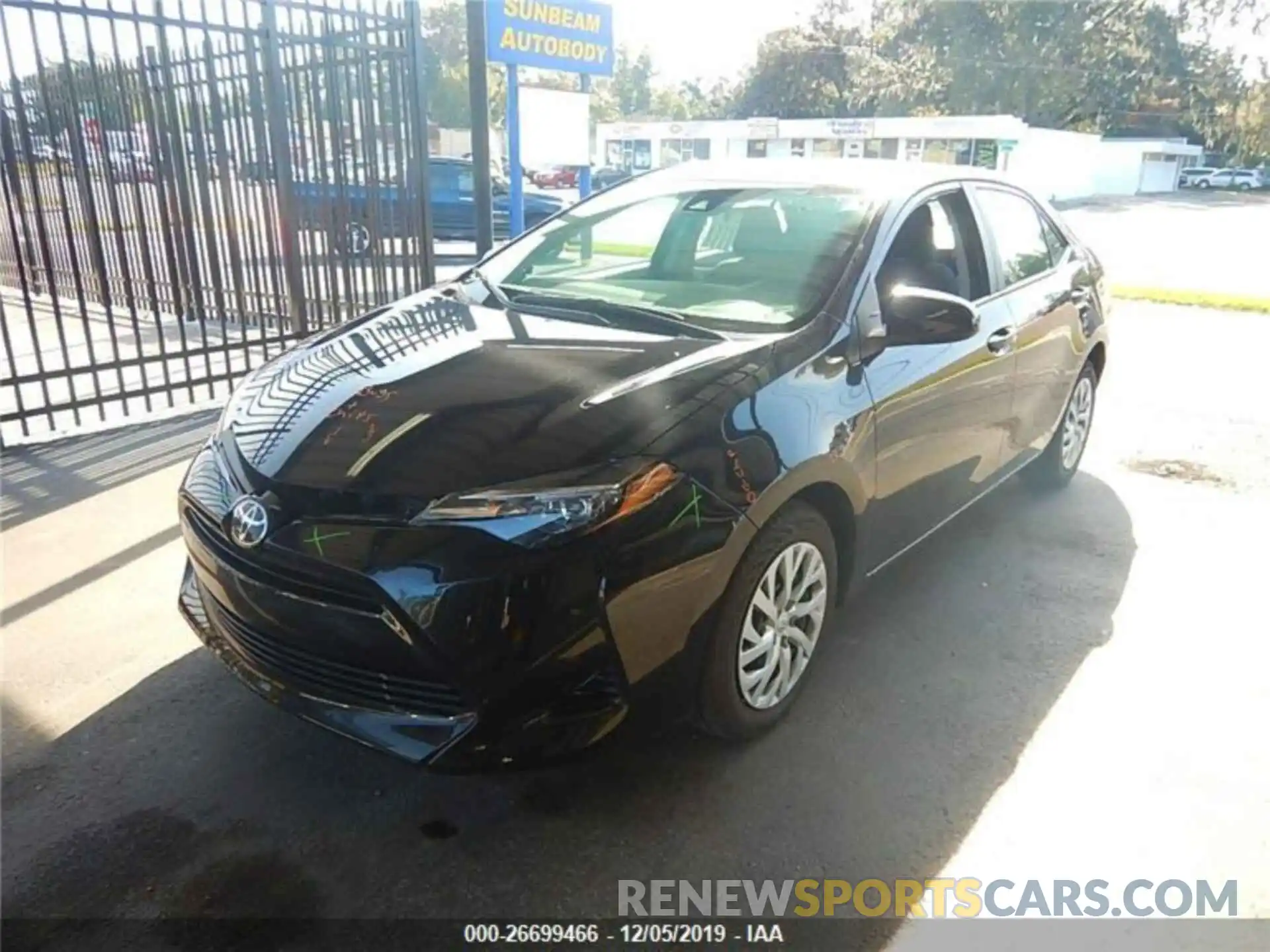 10 Photograph of a damaged car 5YFBURHEXKP878528 TOYOTA COROLLA 2019