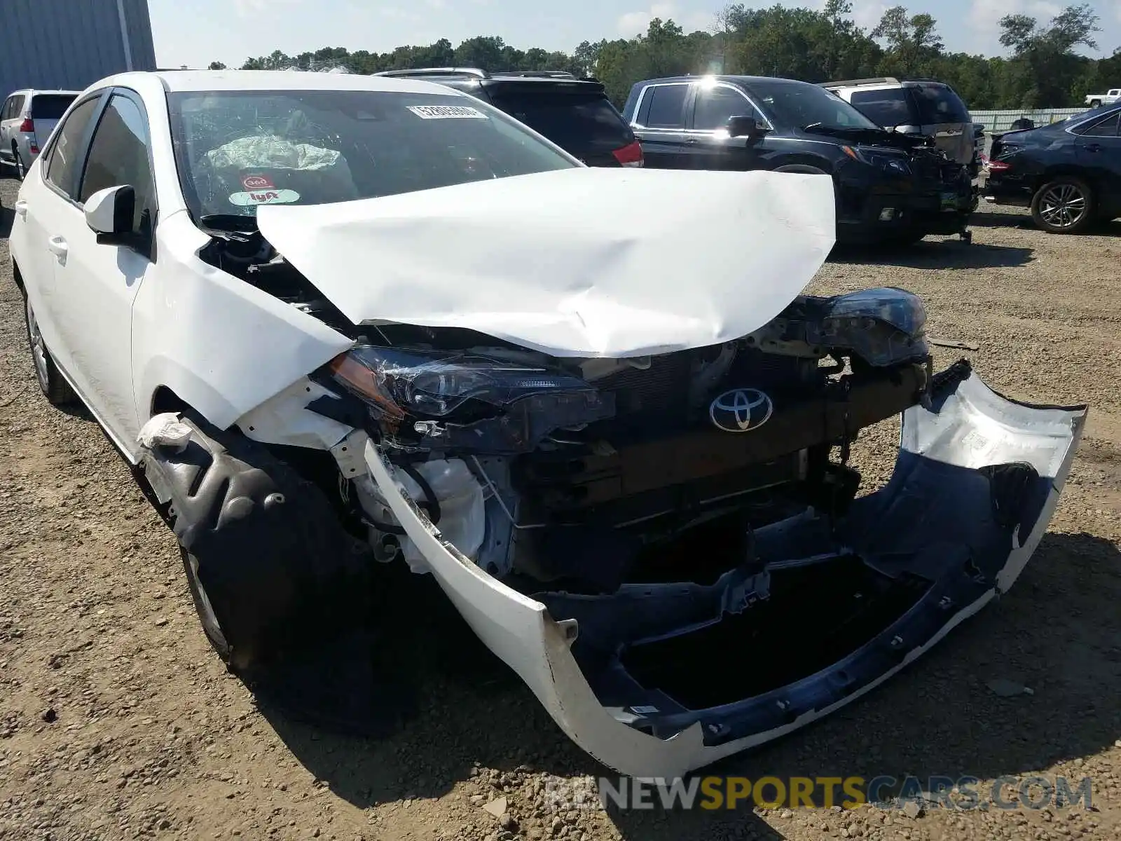 1 Photograph of a damaged car 5YFBURHEXKP878982 TOYOTA COROLLA 2019