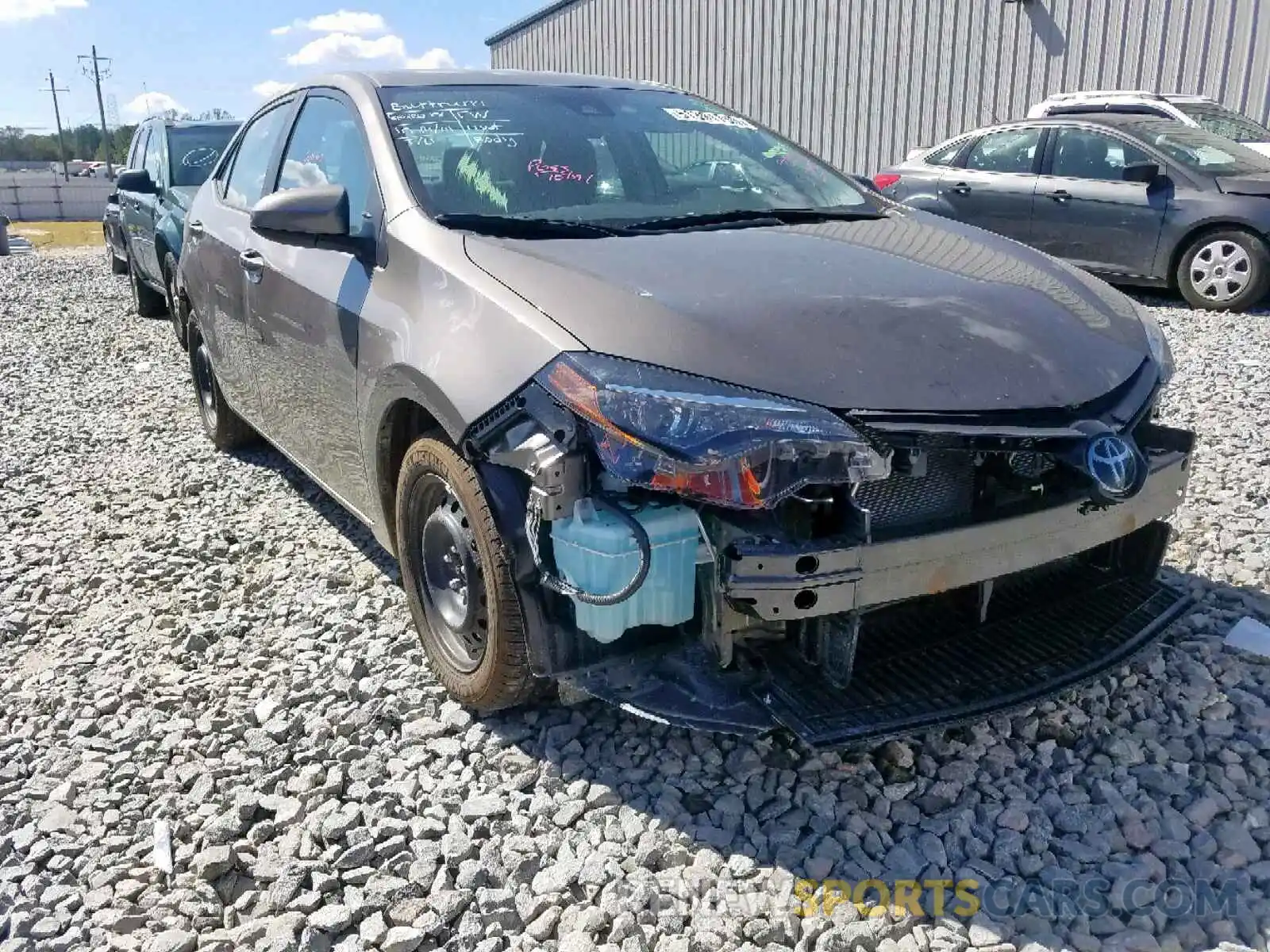 1 Photograph of a damaged car 5YFBURHEXKP879095 TOYOTA COROLLA 2019