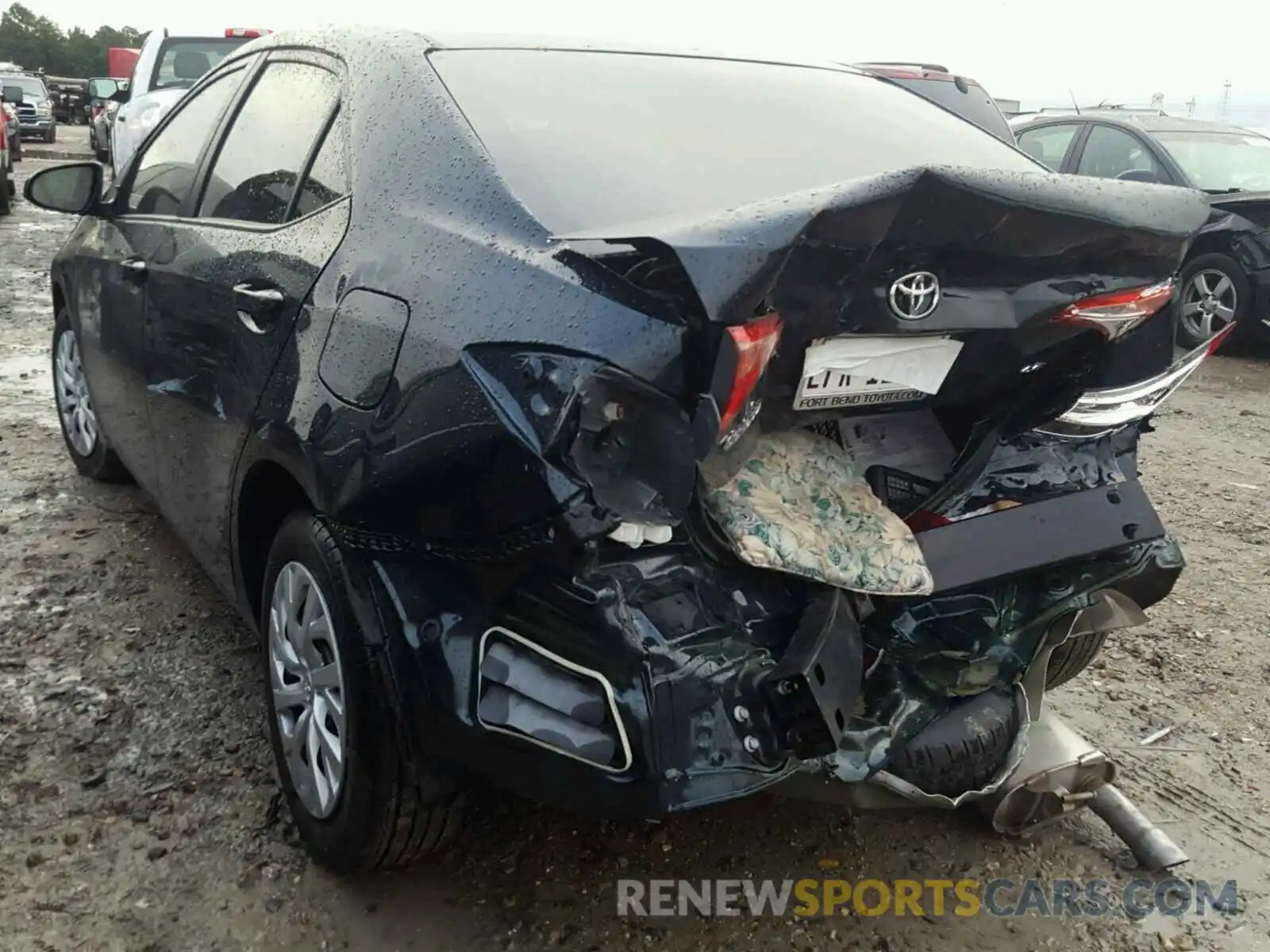 3 Photograph of a damaged car 5YFBURHEXKP879257 TOYOTA COROLLA 2019