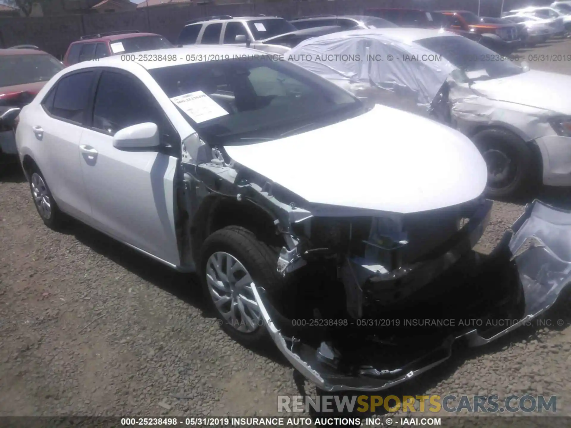 1 Photograph of a damaged car 5YFBURHEXKP879601 TOYOTA COROLLA 2019