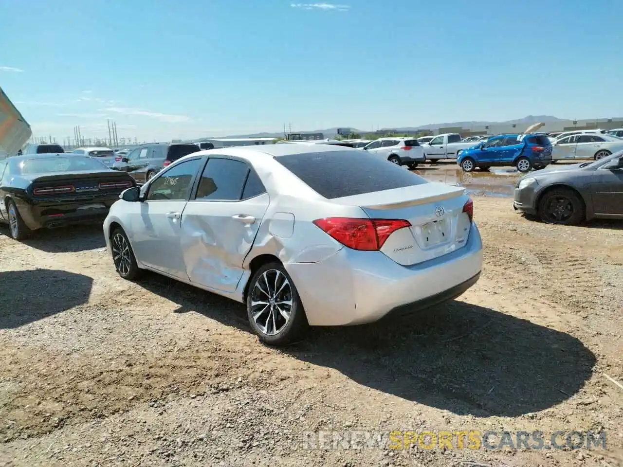 3 Photograph of a damaged car 5YFBURHEXKP879632 TOYOTA COROLLA 2019