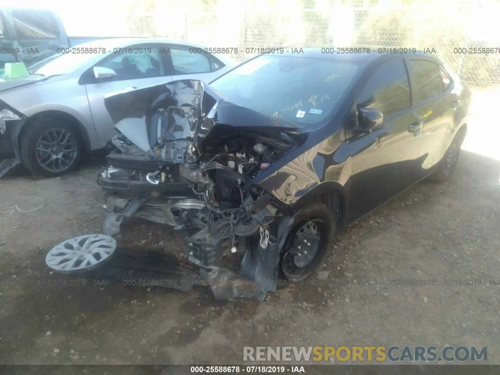 2 Photograph of a damaged car 5YFBURHEXKP879694 TOYOTA COROLLA 2019