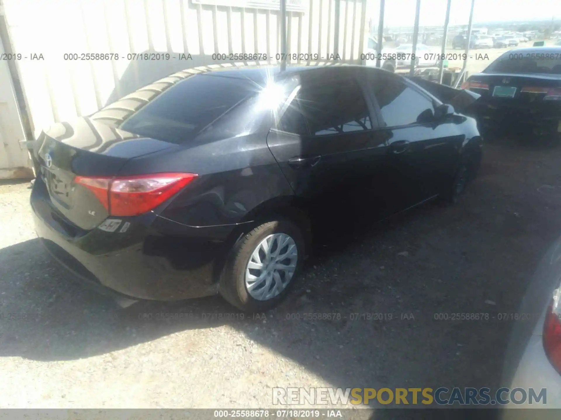 4 Photograph of a damaged car 5YFBURHEXKP879694 TOYOTA COROLLA 2019