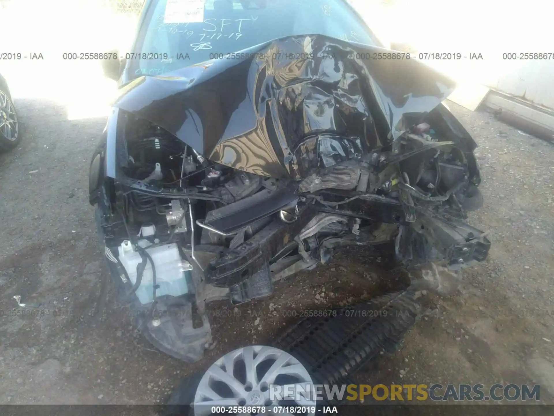 6 Photograph of a damaged car 5YFBURHEXKP879694 TOYOTA COROLLA 2019