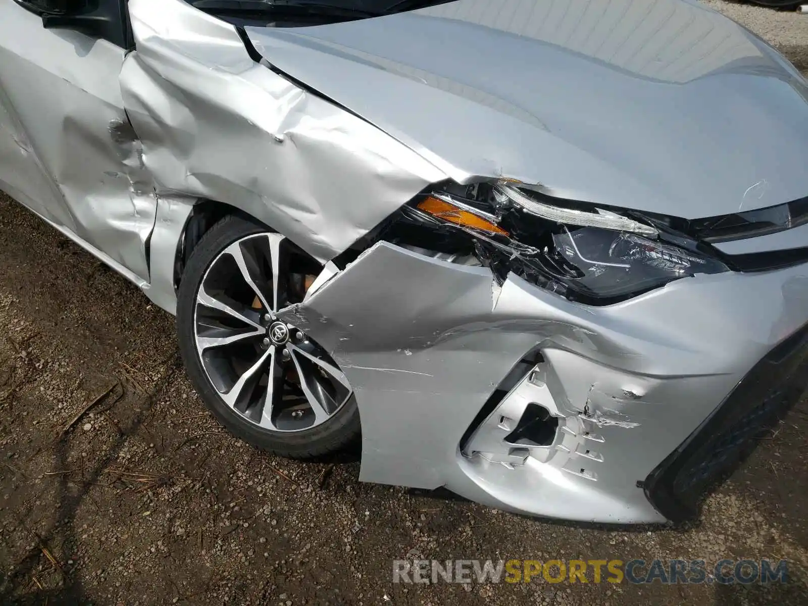 9 Photograph of a damaged car 5YFBURHEXKP880019 TOYOTA COROLLA 2019