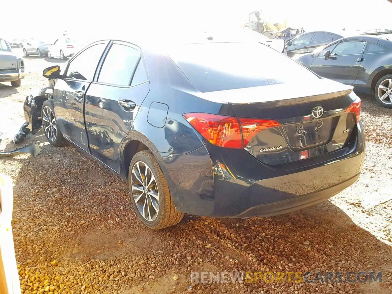 3 Photograph of a damaged car 5YFBURHEXKP880196 TOYOTA COROLLA 2019