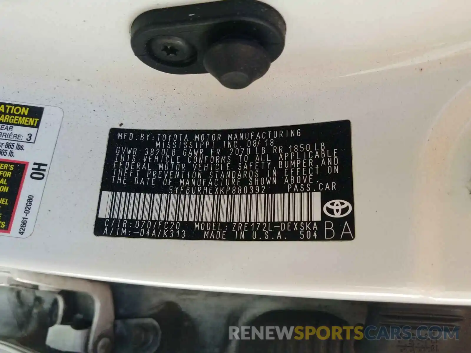 10 Photograph of a damaged car 5YFBURHEXKP880392 TOYOTA COROLLA 2019