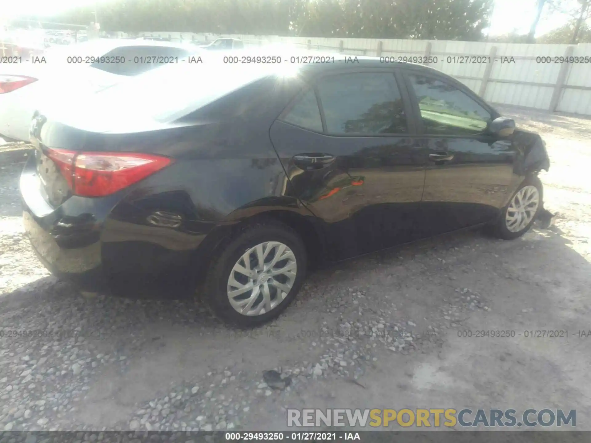 4 Photograph of a damaged car 5YFBURHEXKP881624 TOYOTA COROLLA 2019