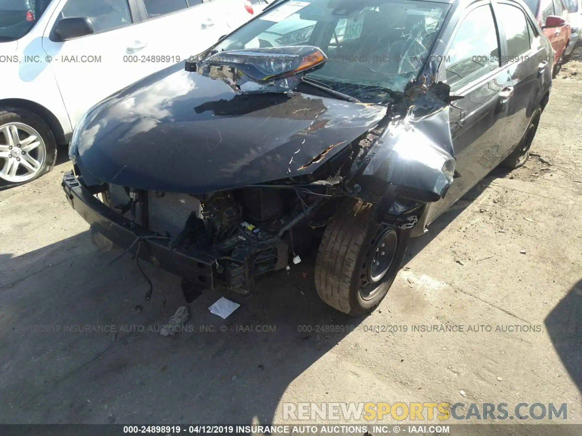 6 Photograph of a damaged car 5YFBURHEXKP881767 TOYOTA COROLLA 2019