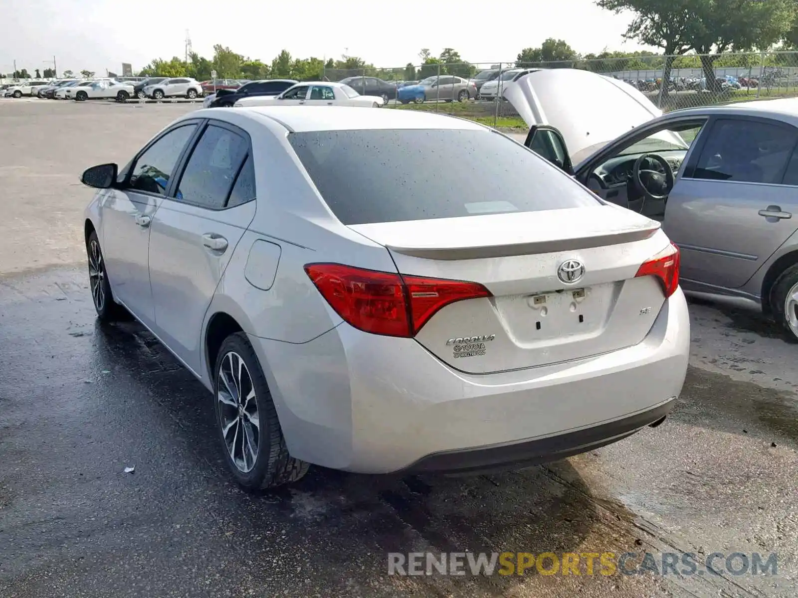 3 Photograph of a damaged car 5YFBURHEXKP883244 TOYOTA COROLLA 2019