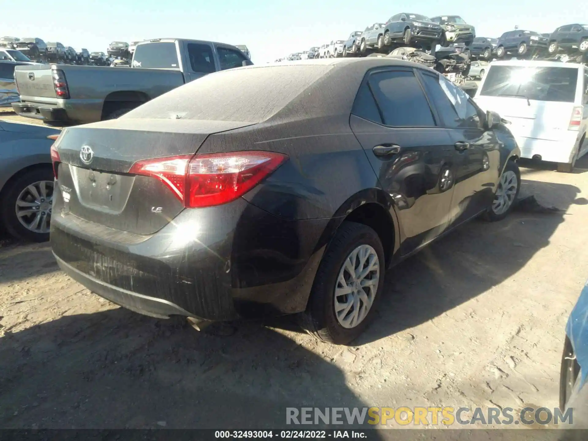 4 Photograph of a damaged car 5YFBURHEXKP883387 TOYOTA COROLLA 2019