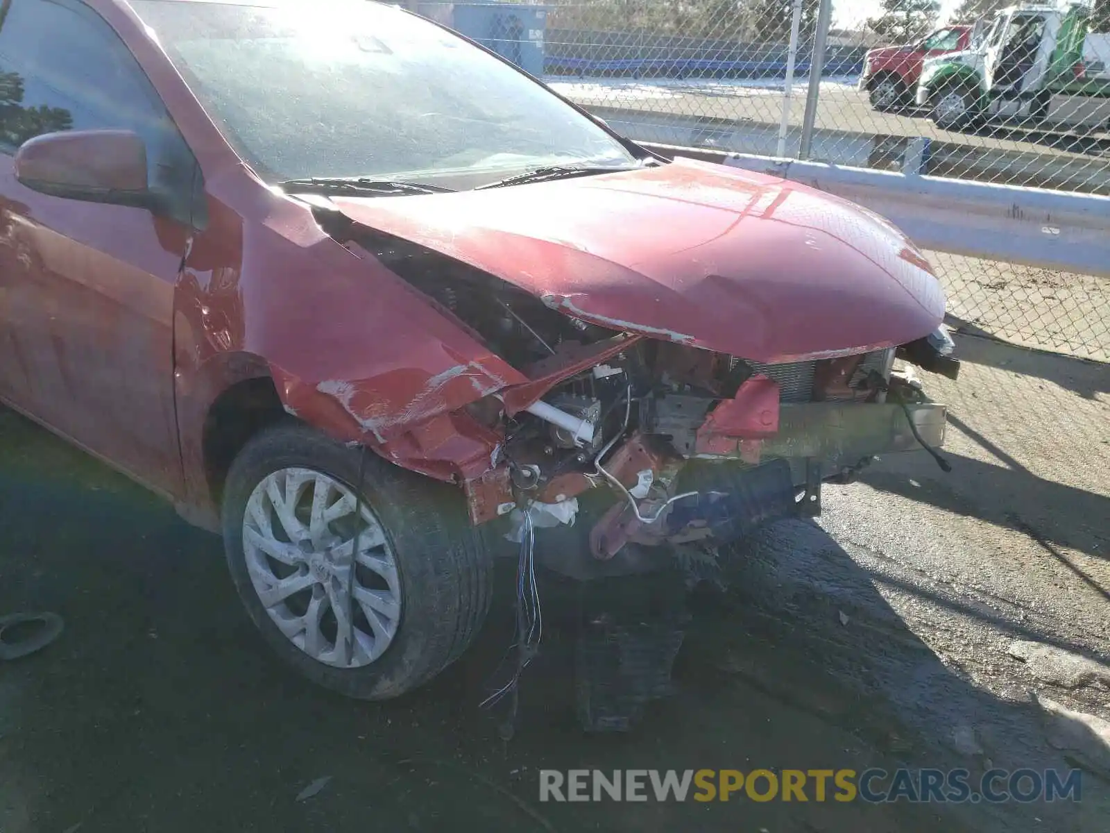 9 Photograph of a damaged car 5YFBURHEXKP883860 TOYOTA COROLLA 2019