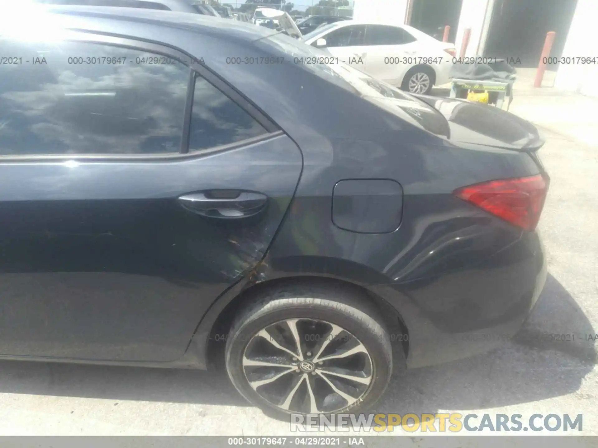 12 Photograph of a damaged car 5YFBURHEXKP883874 TOYOTA COROLLA 2019