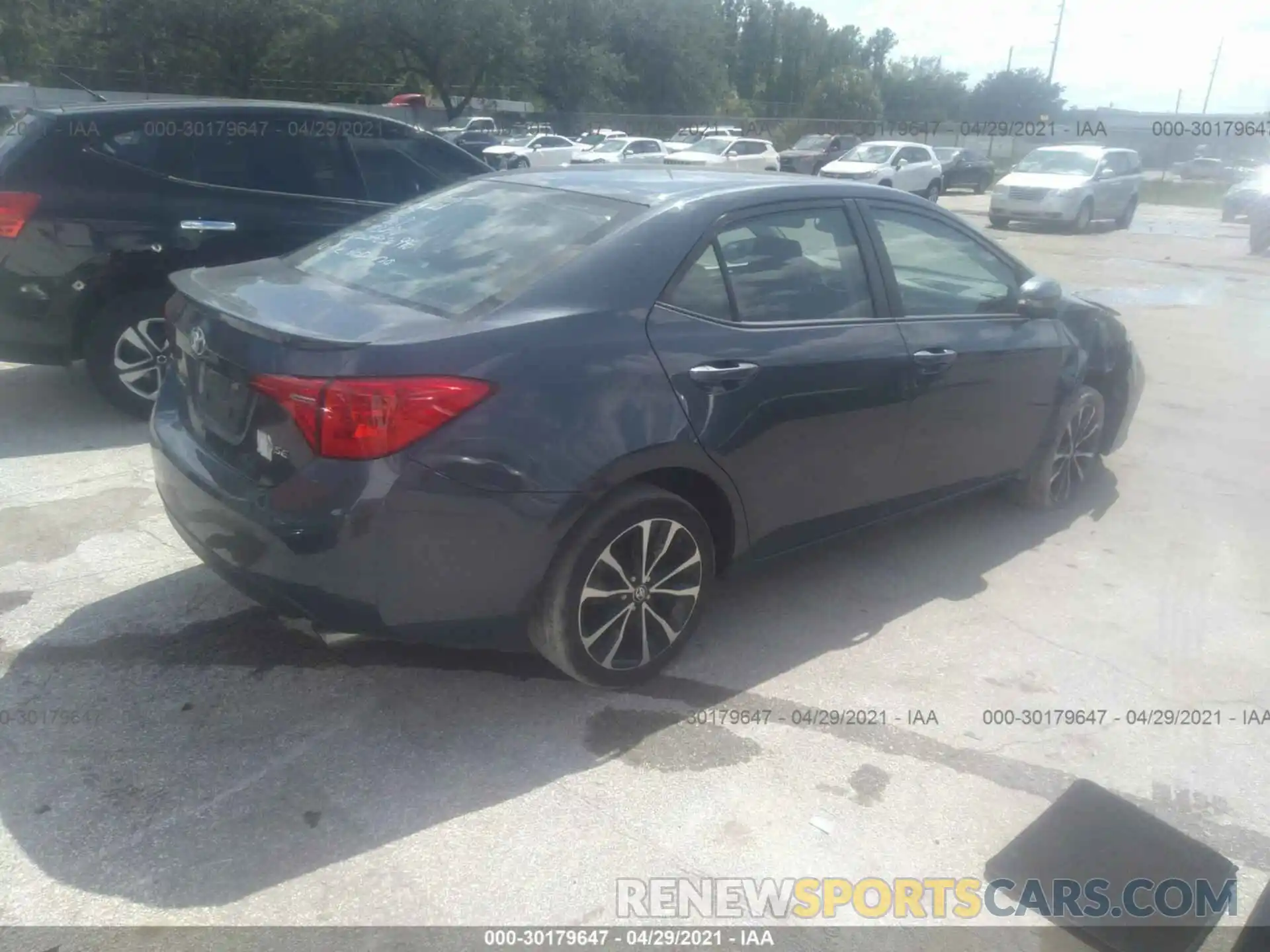 4 Photograph of a damaged car 5YFBURHEXKP883874 TOYOTA COROLLA 2019