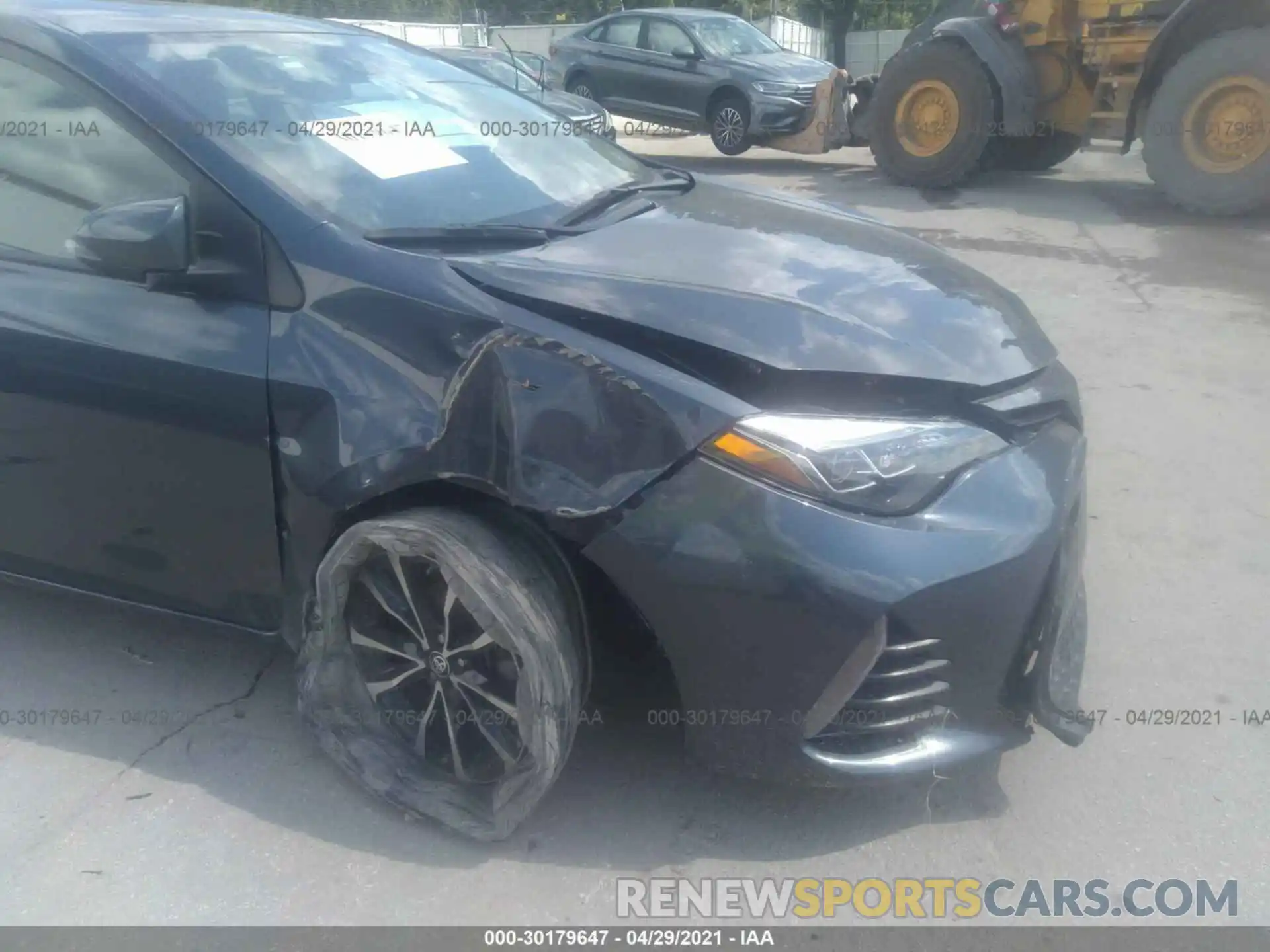 6 Photograph of a damaged car 5YFBURHEXKP883874 TOYOTA COROLLA 2019