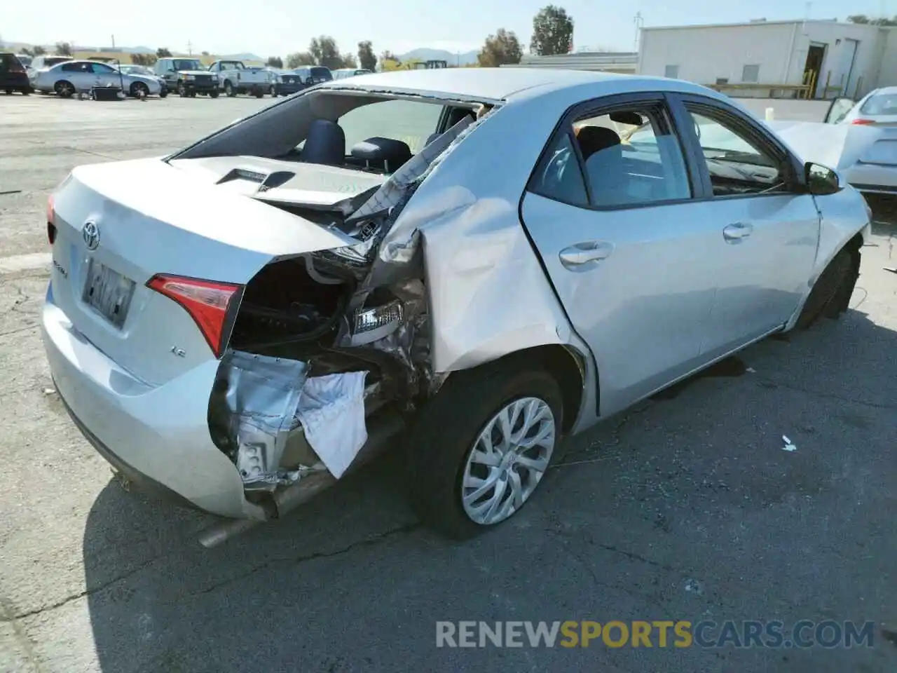 4 Photograph of a damaged car 5YFBURHEXKP883986 TOYOTA COROLLA 2019