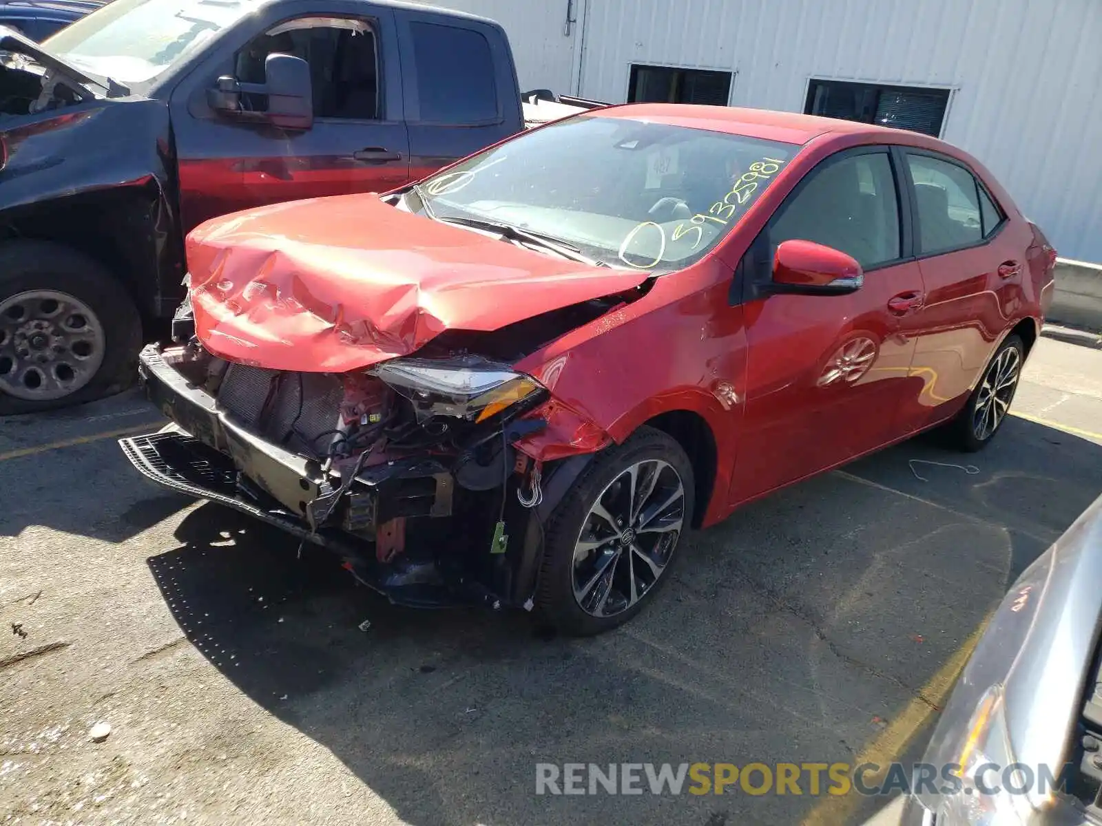 2 Photograph of a damaged car 5YFBURHEXKP884099 TOYOTA COROLLA 2019