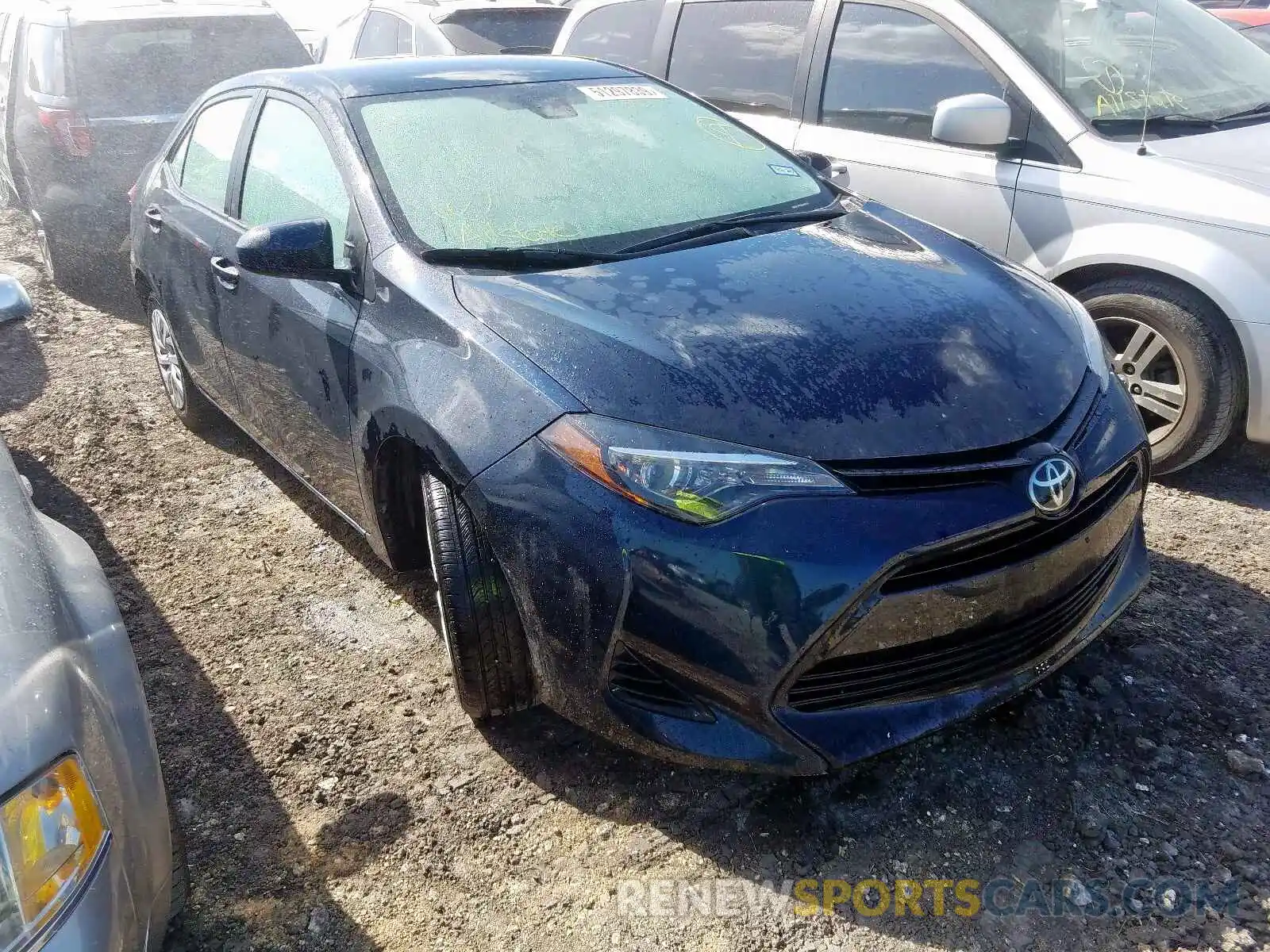 1 Photograph of a damaged car 5YFBURHEXKP884748 TOYOTA COROLLA 2019