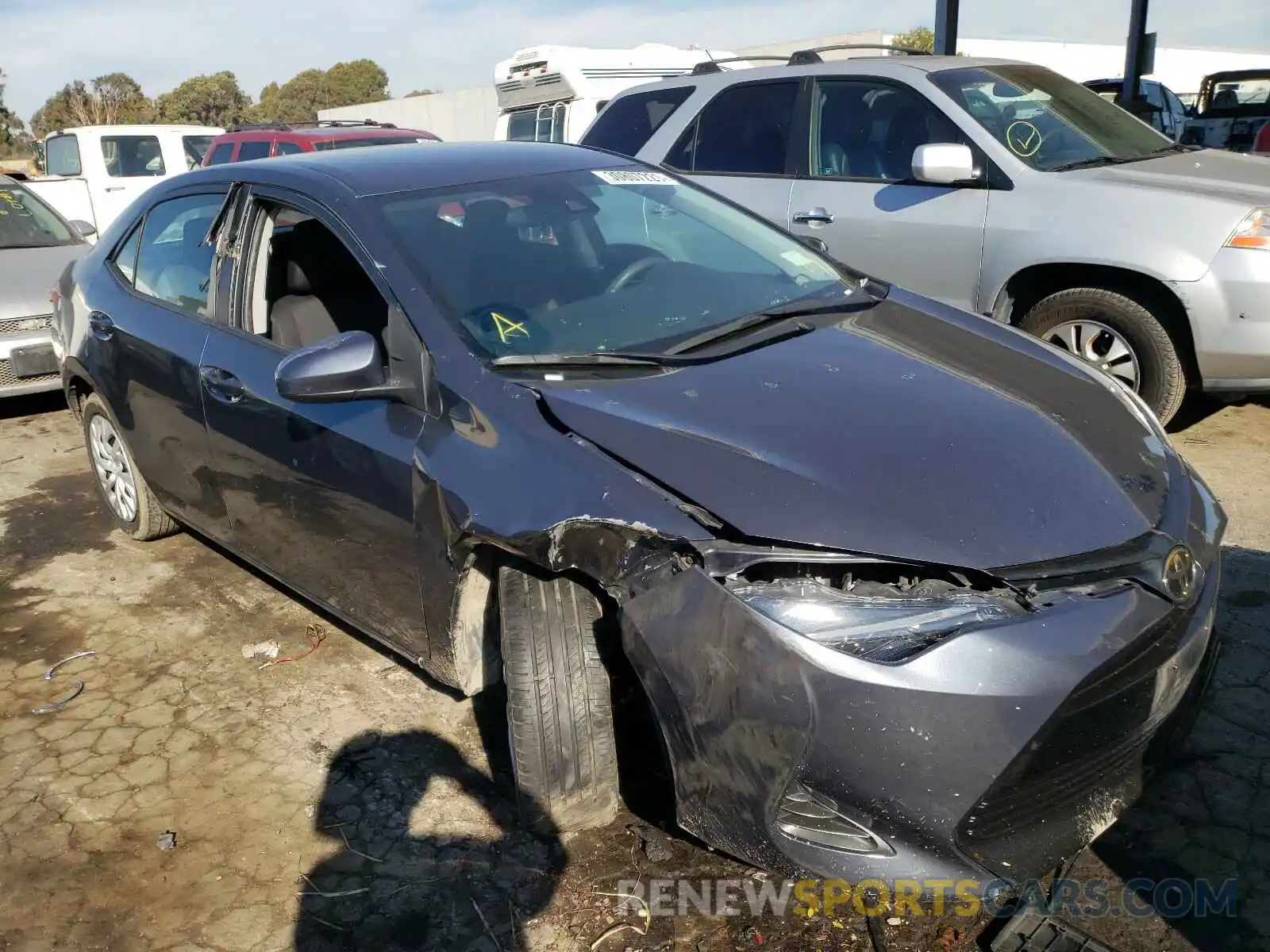 1 Photograph of a damaged car 5YFBURHEXKP884782 TOYOTA COROLLA 2019