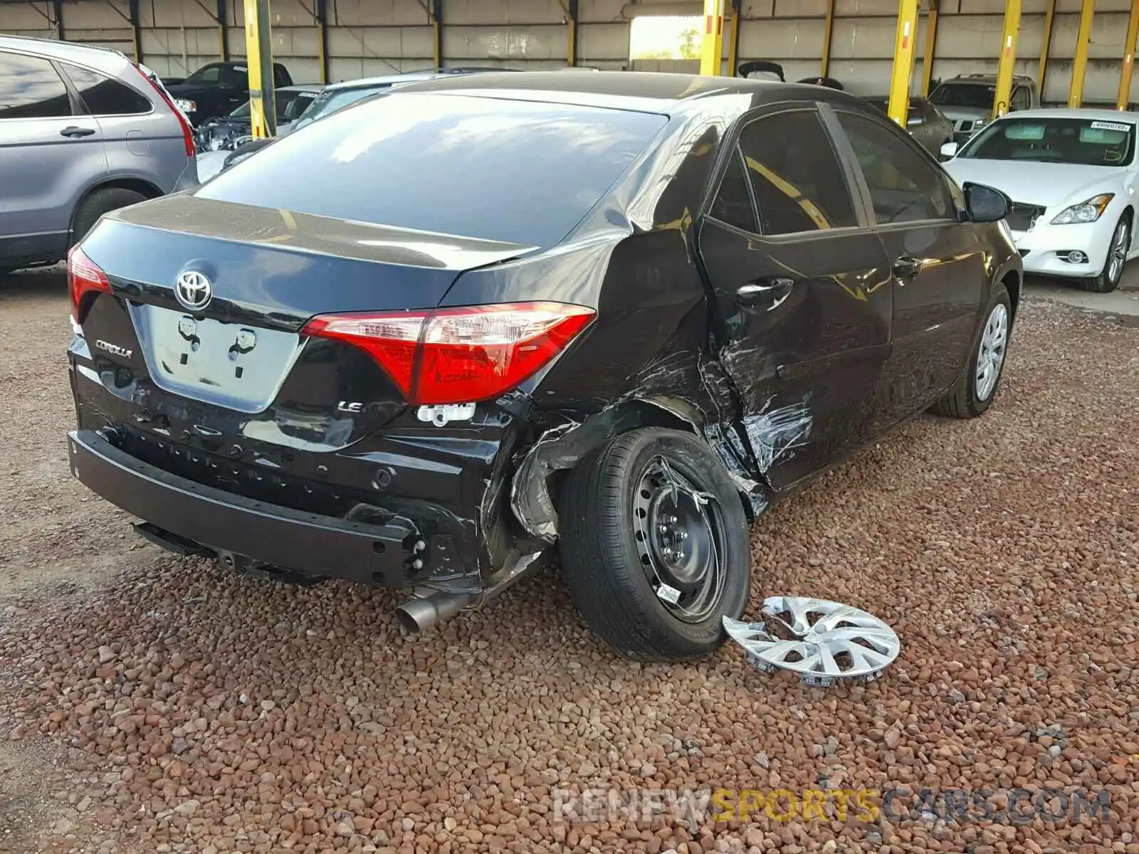 4 Photograph of a damaged car 5YFBURHEXKP884815 TOYOTA COROLLA 2019