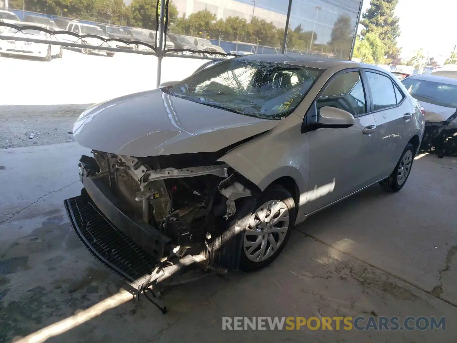 2 Photograph of a damaged car 5YFBURHEXKP885298 TOYOTA COROLLA 2019