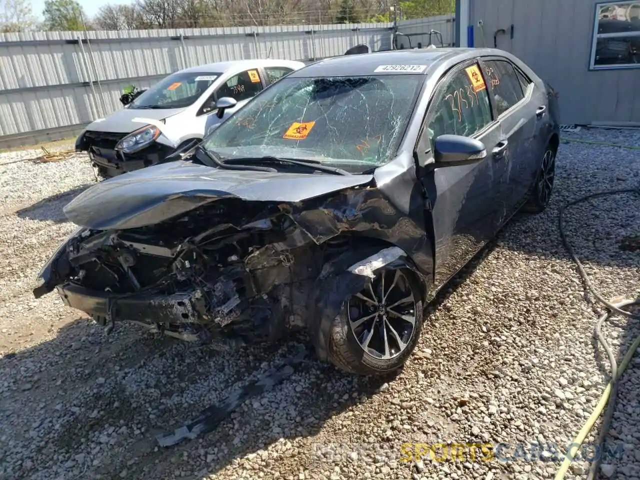 2 Photograph of a damaged car 5YFBURHEXKP885804 TOYOTA COROLLA 2019