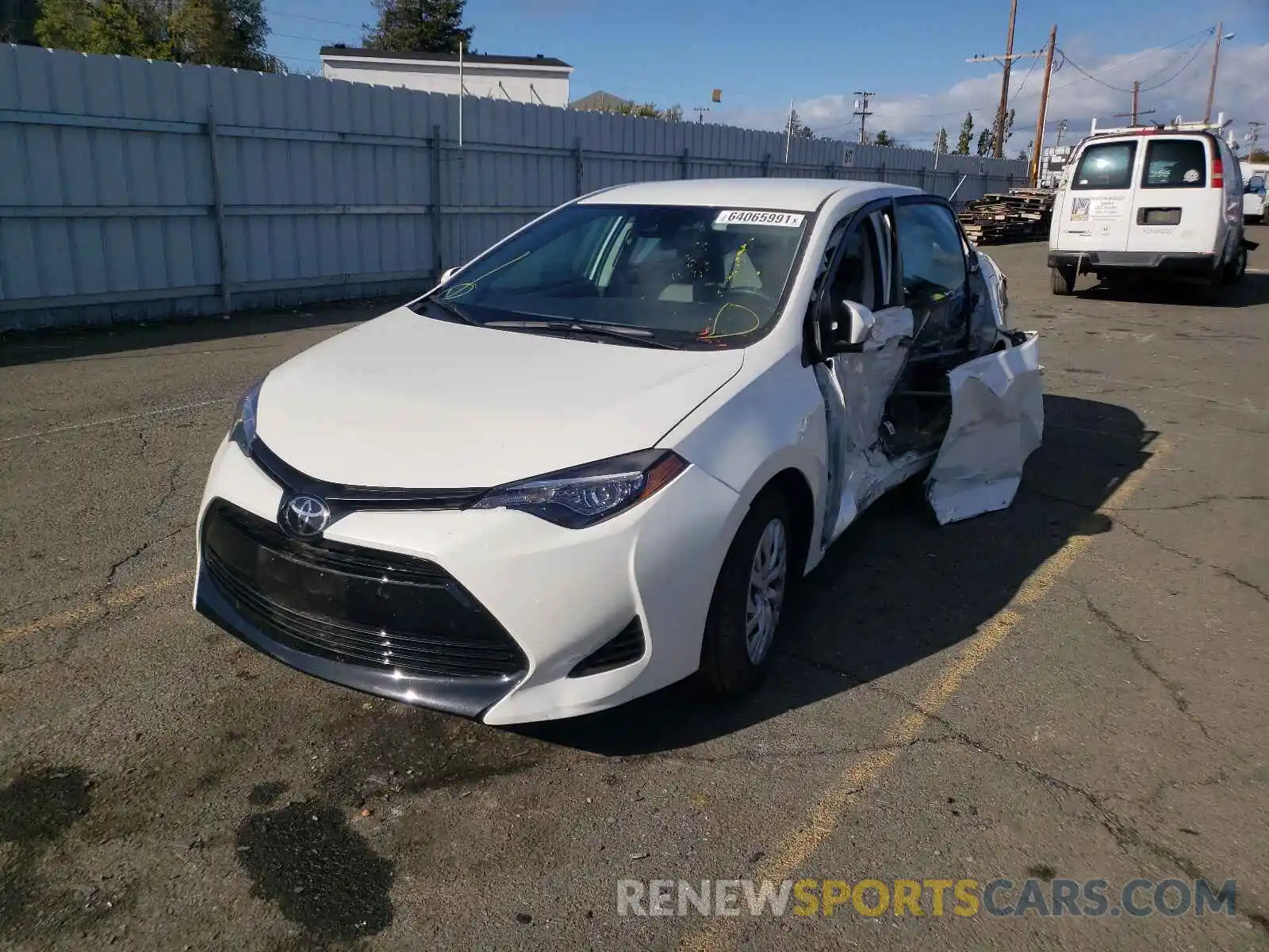 2 Photograph of a damaged car 5YFBURHEXKP885933 TOYOTA COROLLA 2019